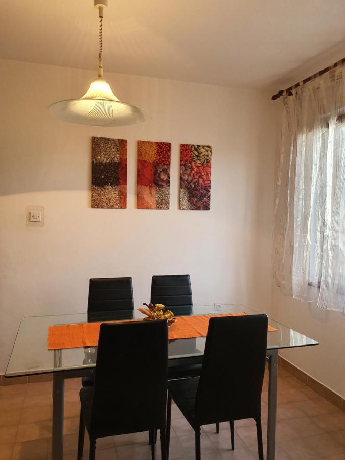 Apartments Luciana & Helena Pula Extérieur photo
