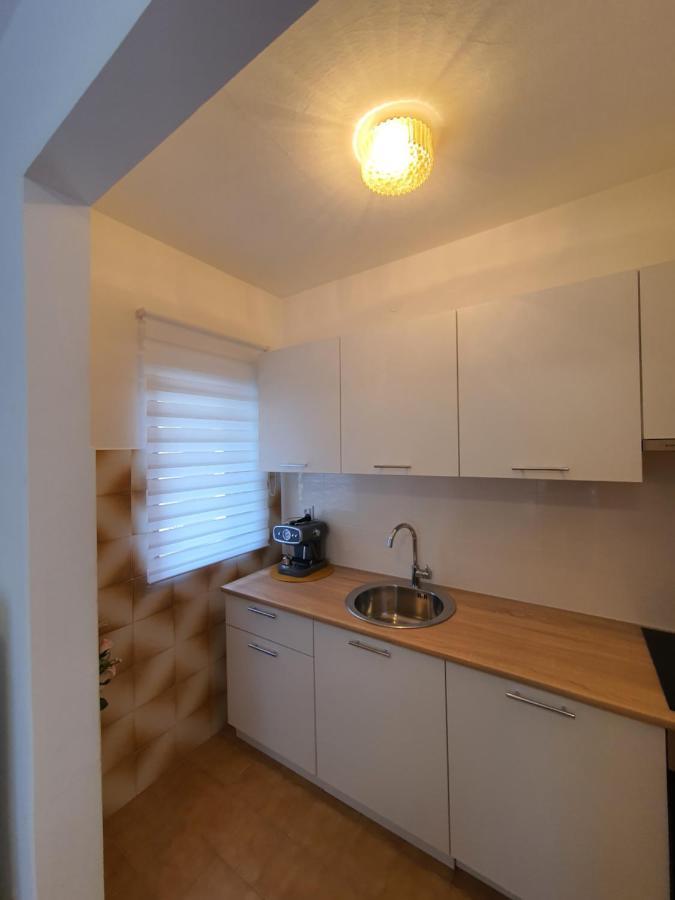 Apartments Luciana & Helena Pula Extérieur photo